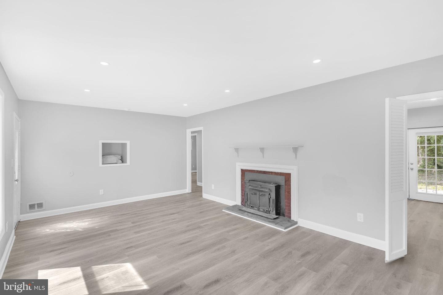 13401 Harrison Avenue photo 3