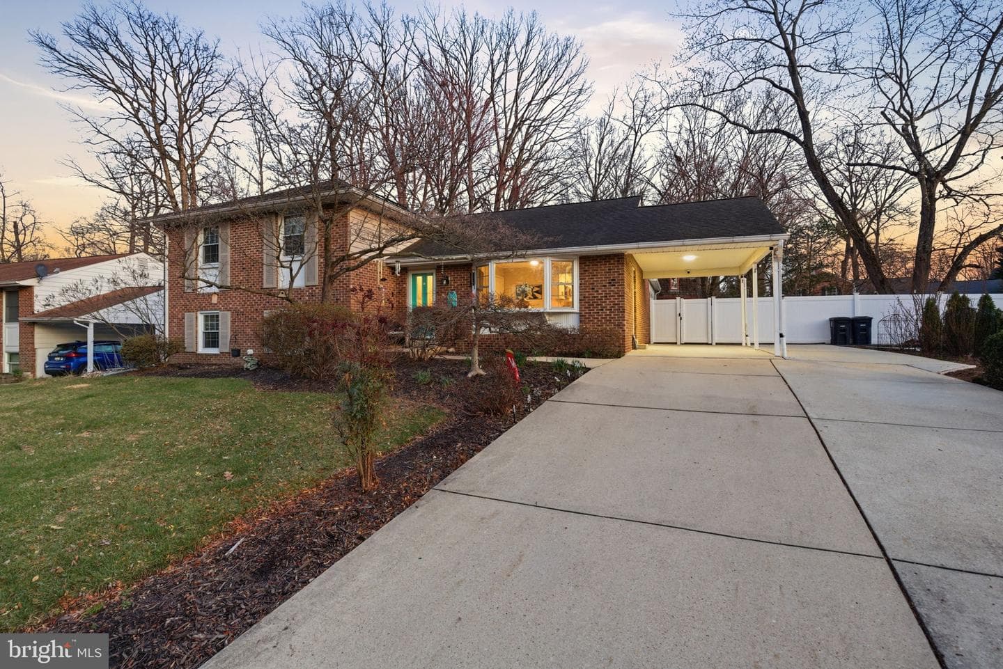 6201 Goodman Road photo 3