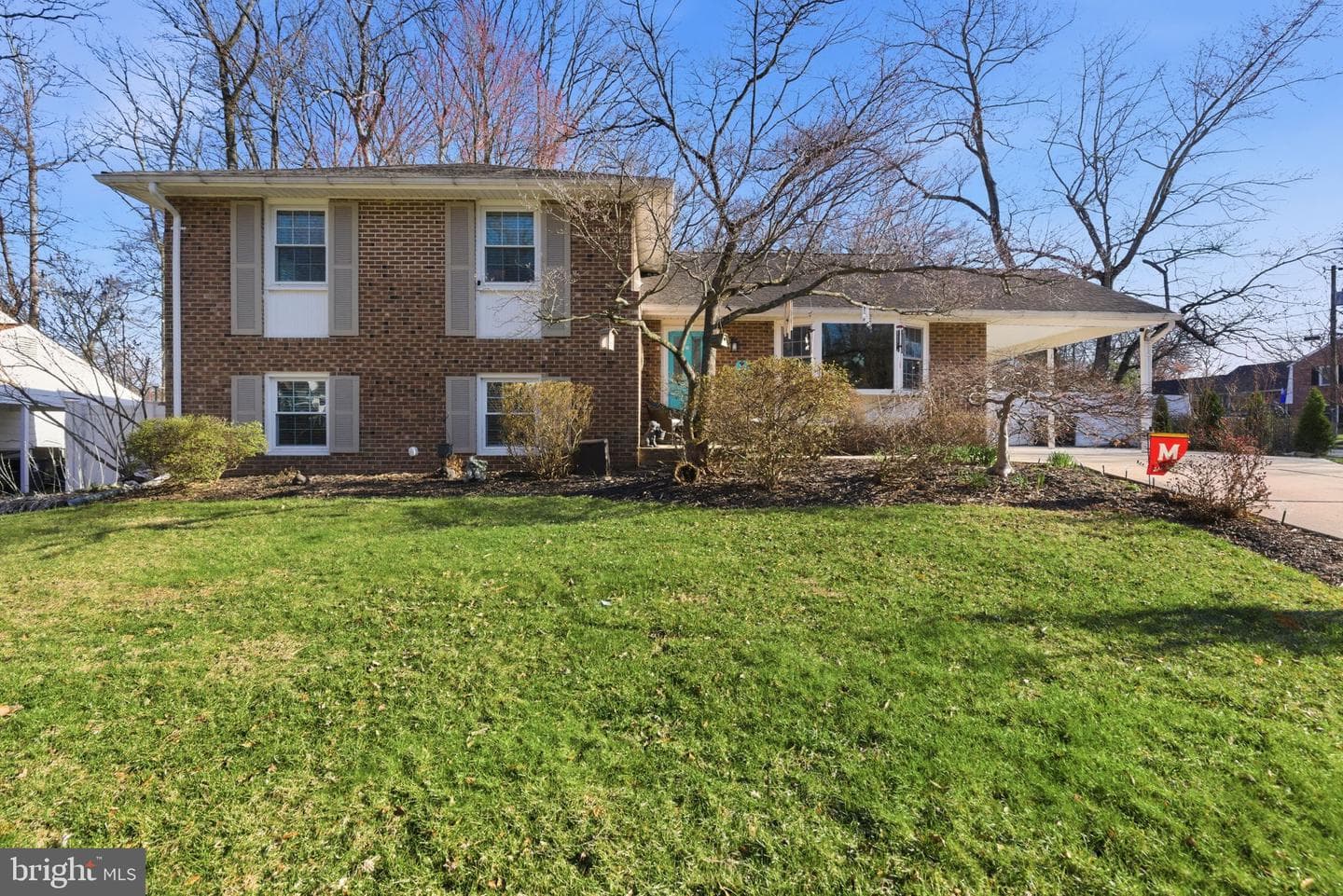 6201 Goodman Road photo 4