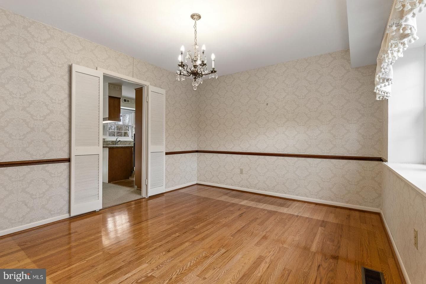 8714 Granite Lane photo 10