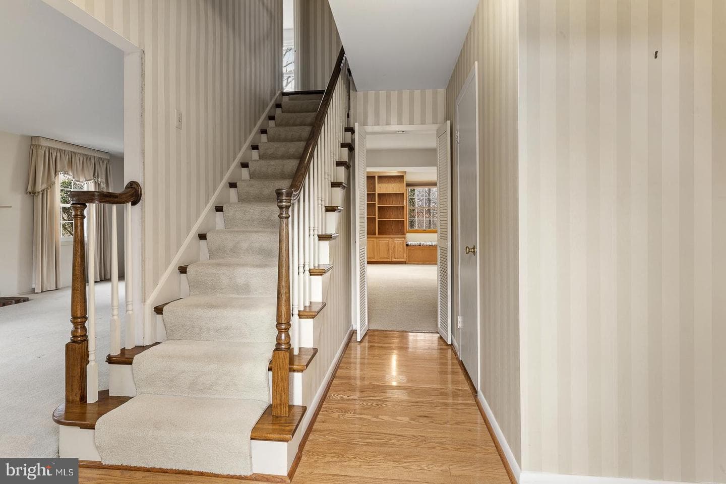 8714 Granite Lane photo 3