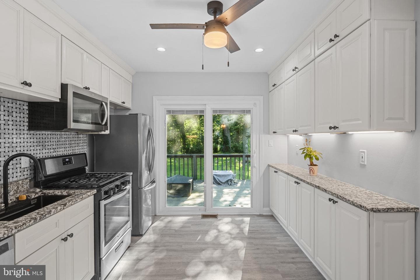 13503 Harrison Avenue photo 9