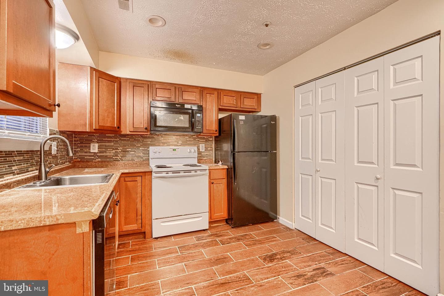 1368 Nalley Terrace photo 10