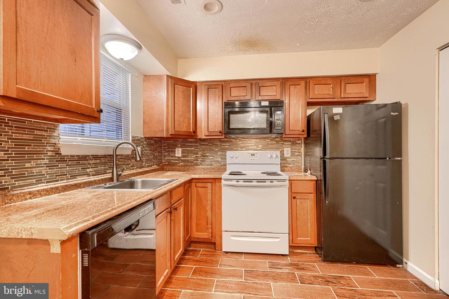 1368 Nalley Terrace photo 2