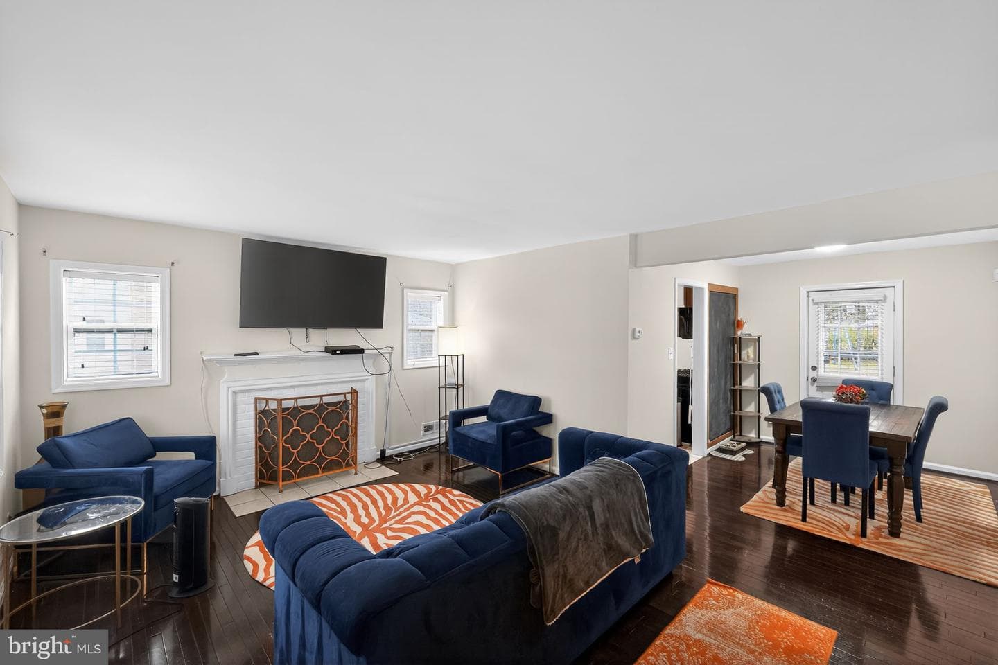 6903 Gateway Boulevard photo 12