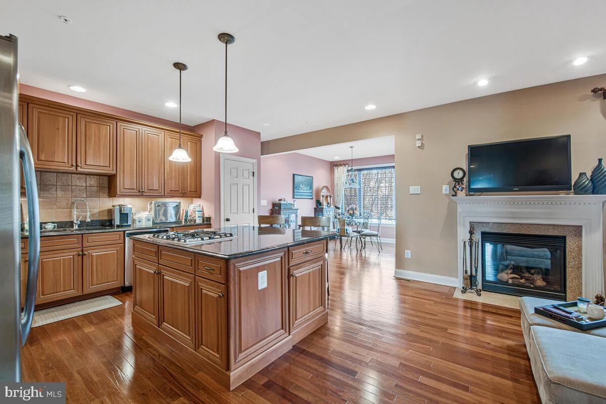 4248 Chariot Way photo 11