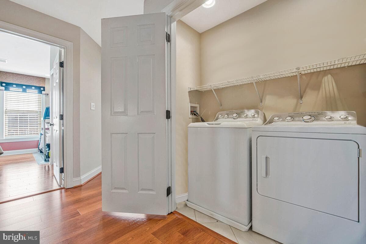 4248 Chariot Way photo 23