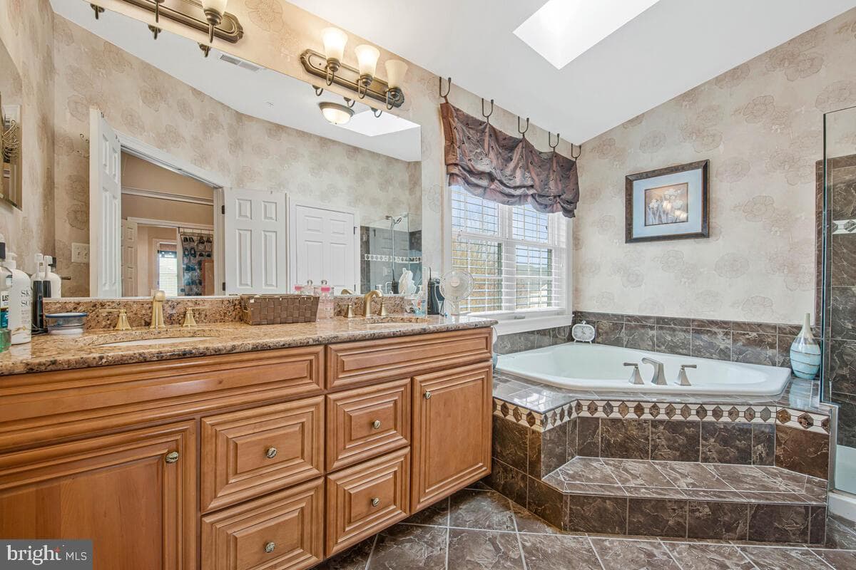 4248 Chariot Way photo 29