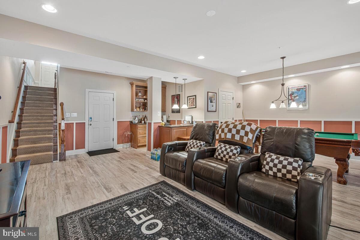 4248 Chariot Way photo 32