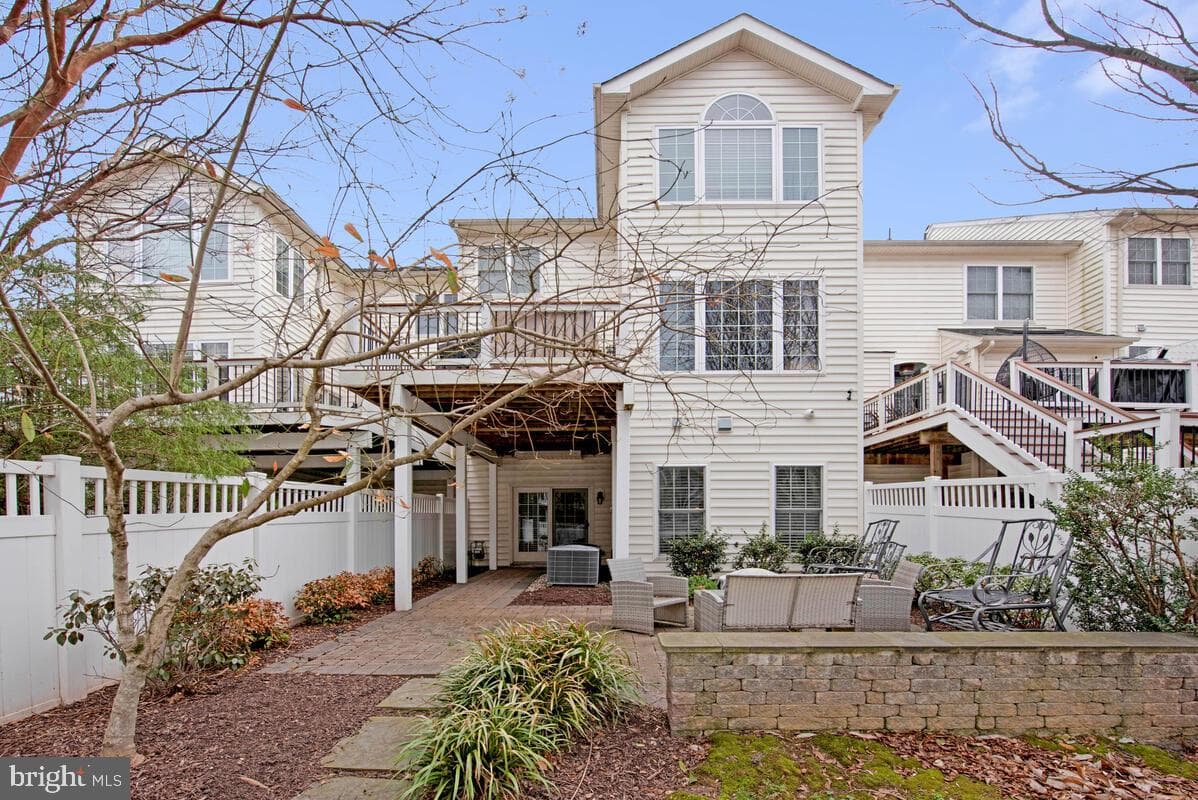 4248 Chariot Way photo 39