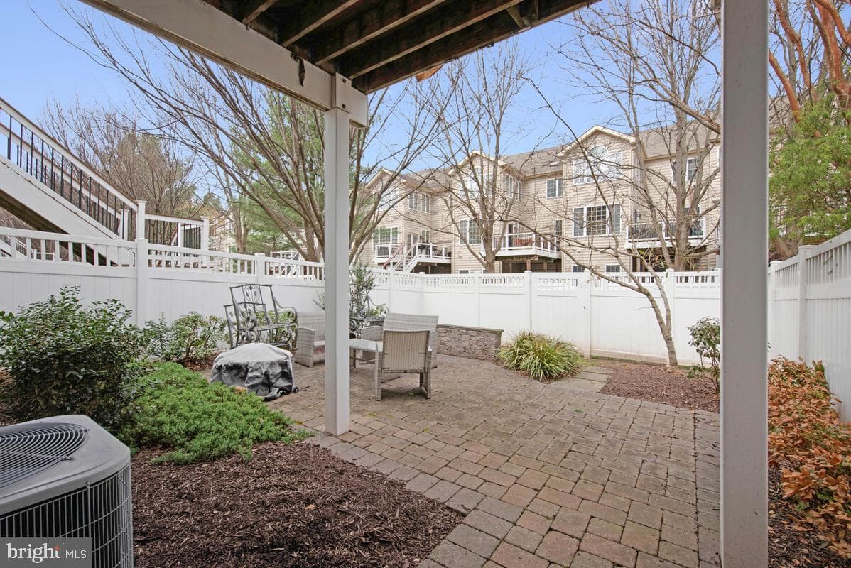 4248 Chariot Way photo 42