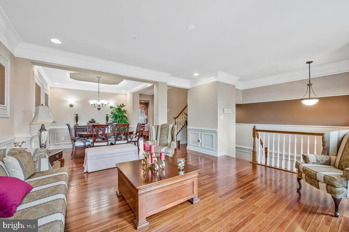 4248 Chariot Way photo 7
