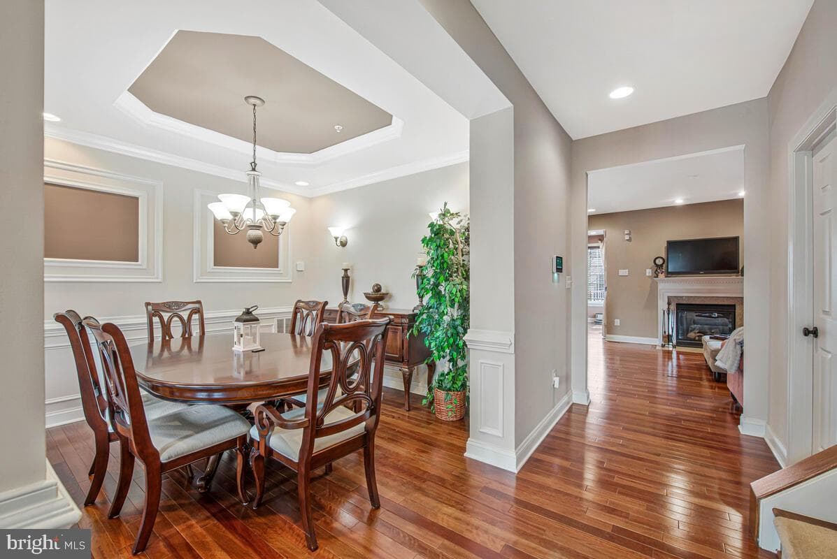4248 Chariot Way photo 9