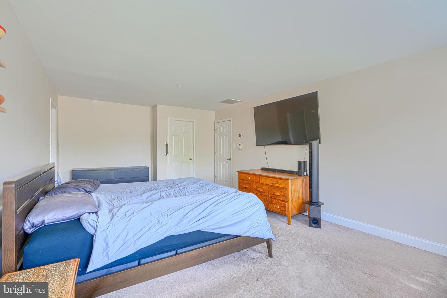 7400 Prospect Hill Court photo 25