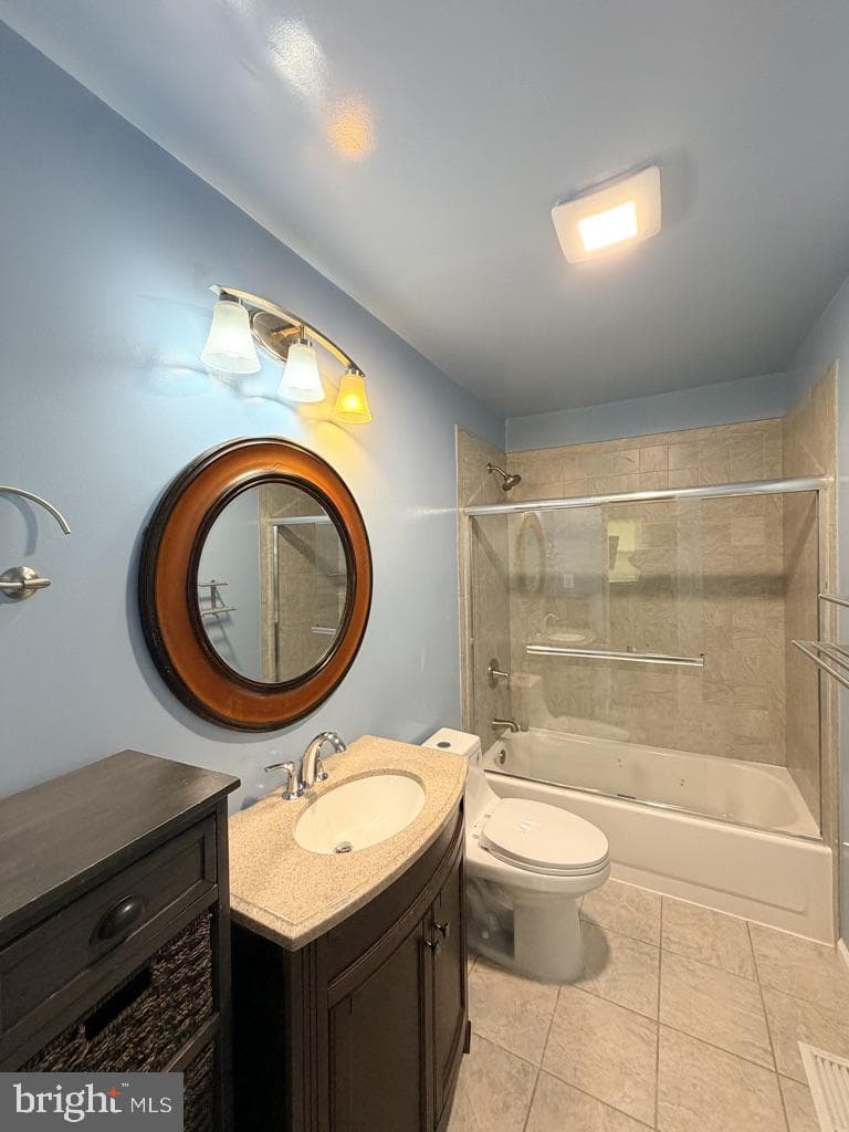 7500 Harrison Lane photo 17