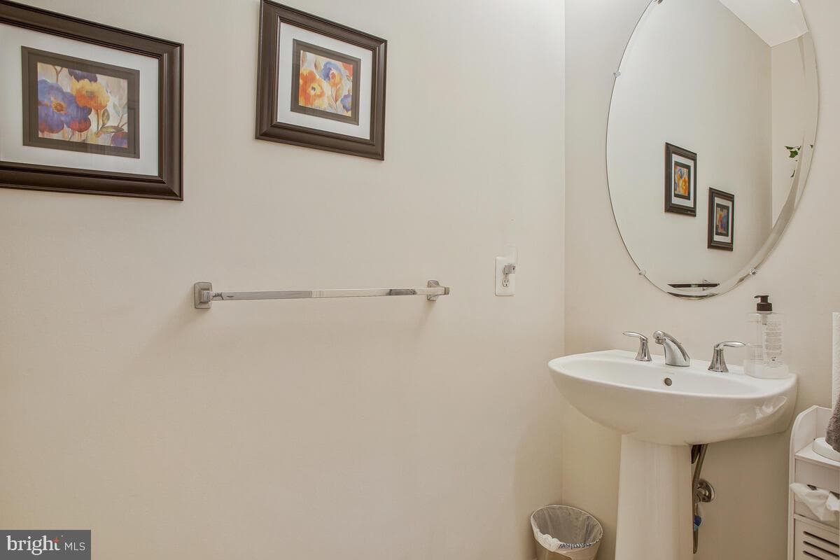 4006 Bridle Ridge Road photo 21