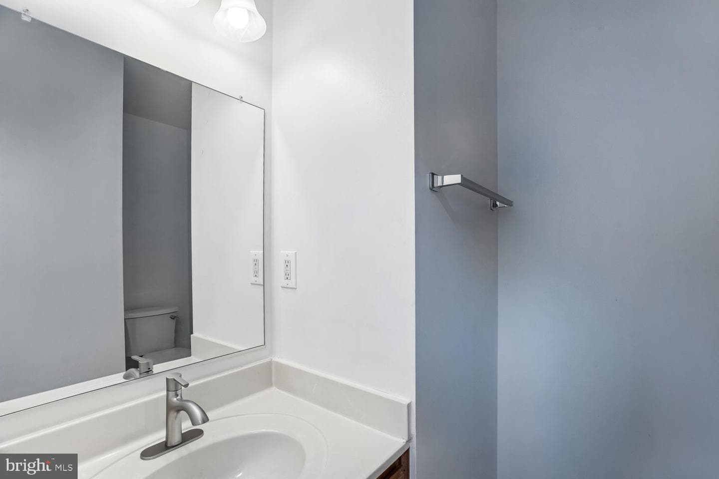13313 Mockingbird Lane photo 40