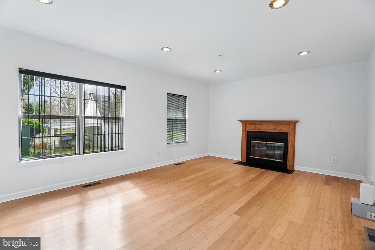 13313 Mockingbird Lane photo 5