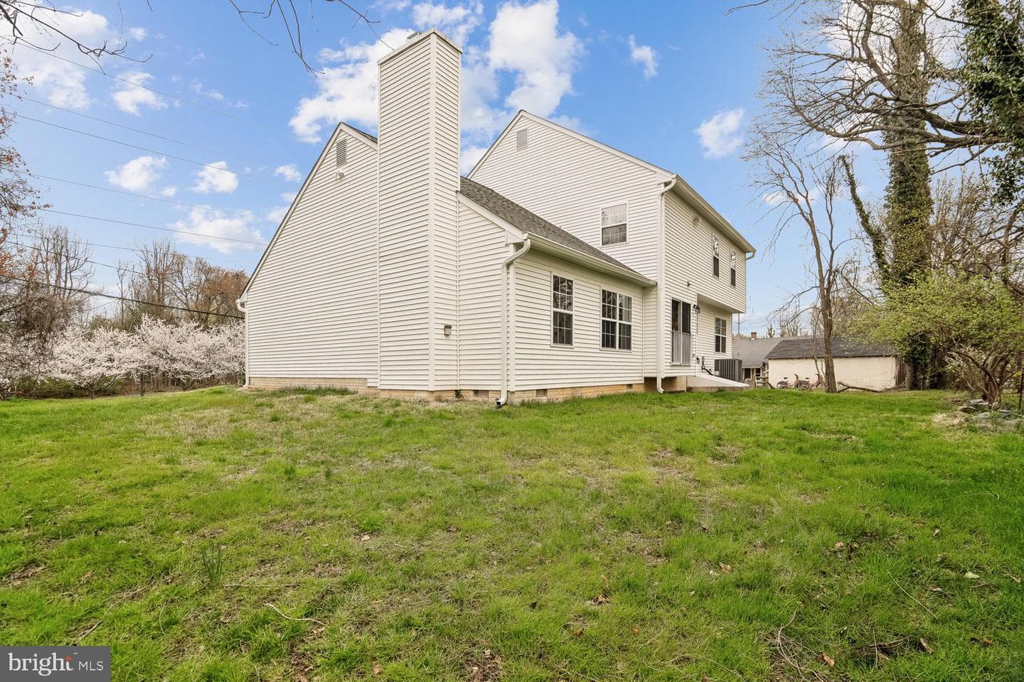 13313 Mockingbird Lane photo 7
