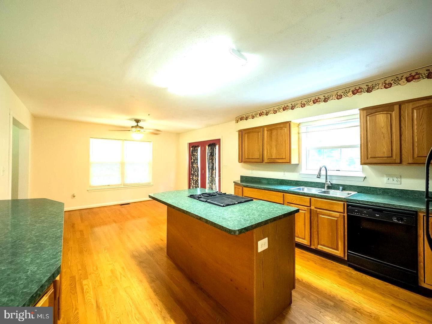 7701 Croom Road photo 19