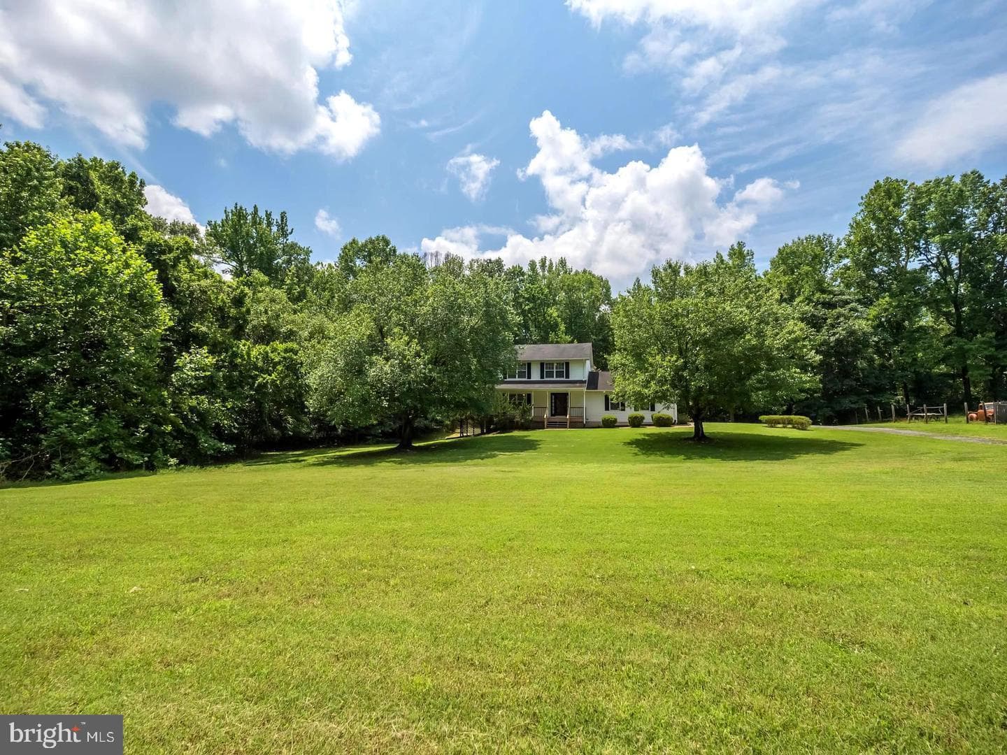 7701 Croom Road photo 2