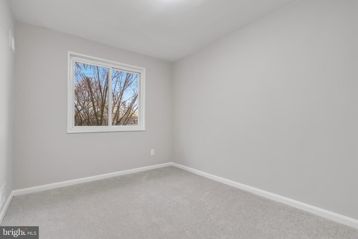 5005 Roseld Court photo 14