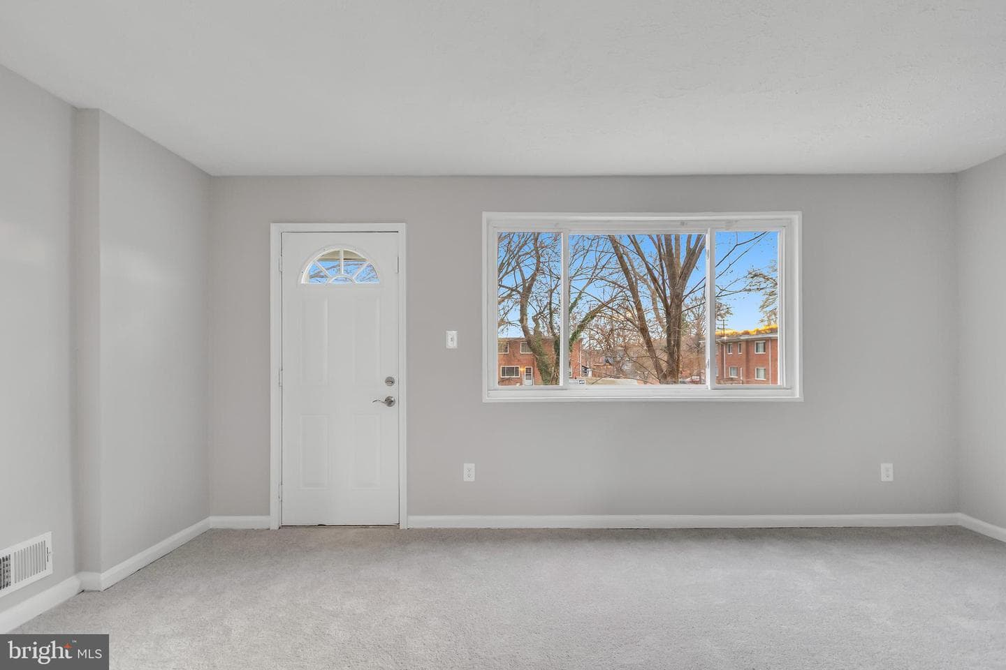 5005 Roseld Court photo 9