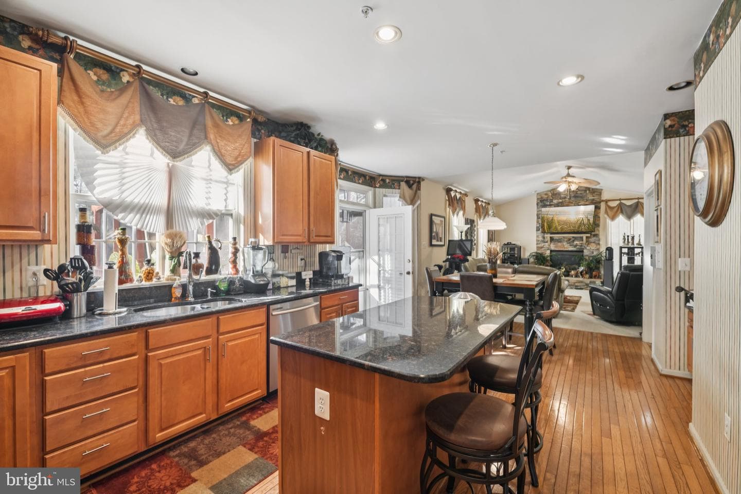 10019 Graystone Drive photo 6