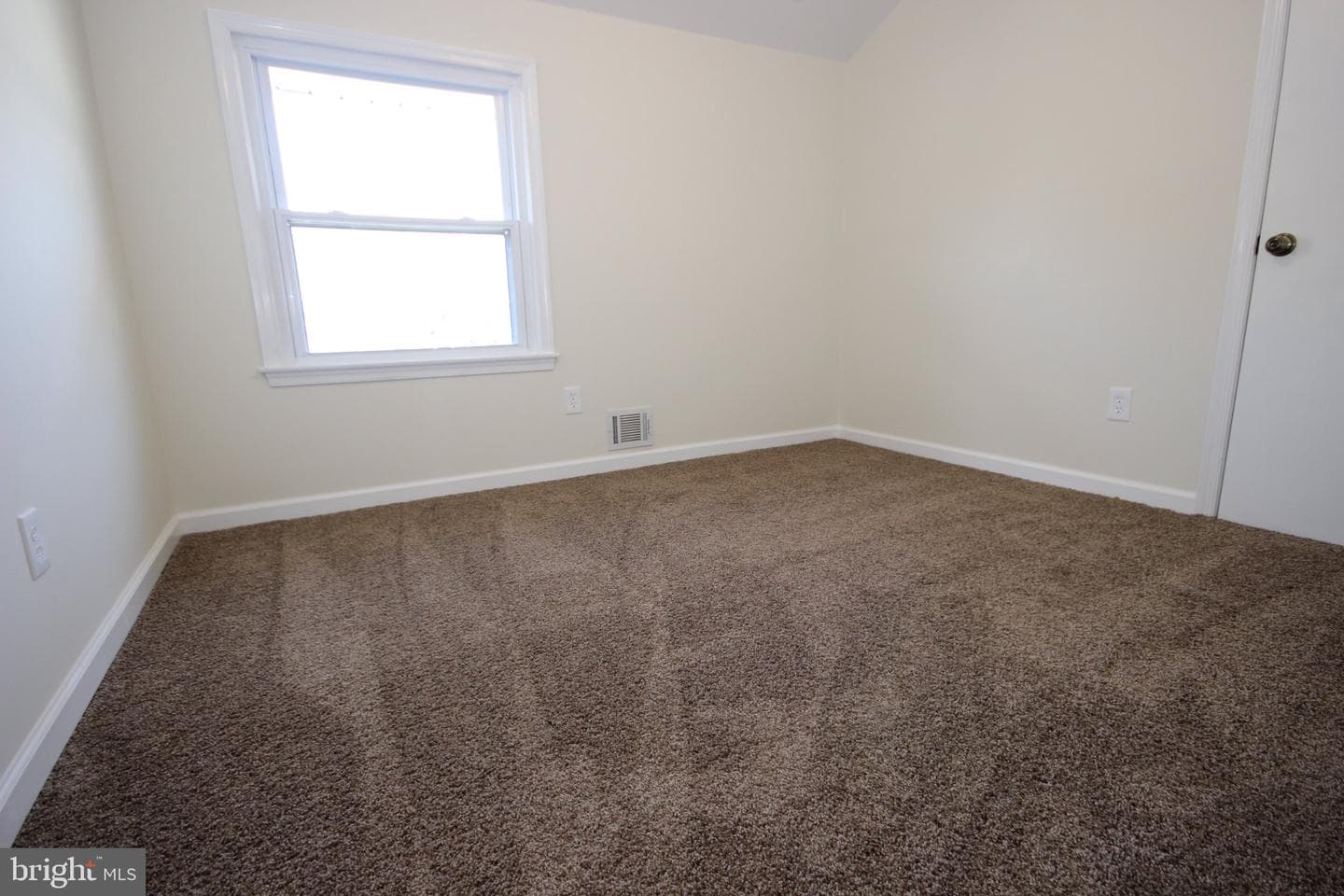 13109 Greenmount Avenue photo 22