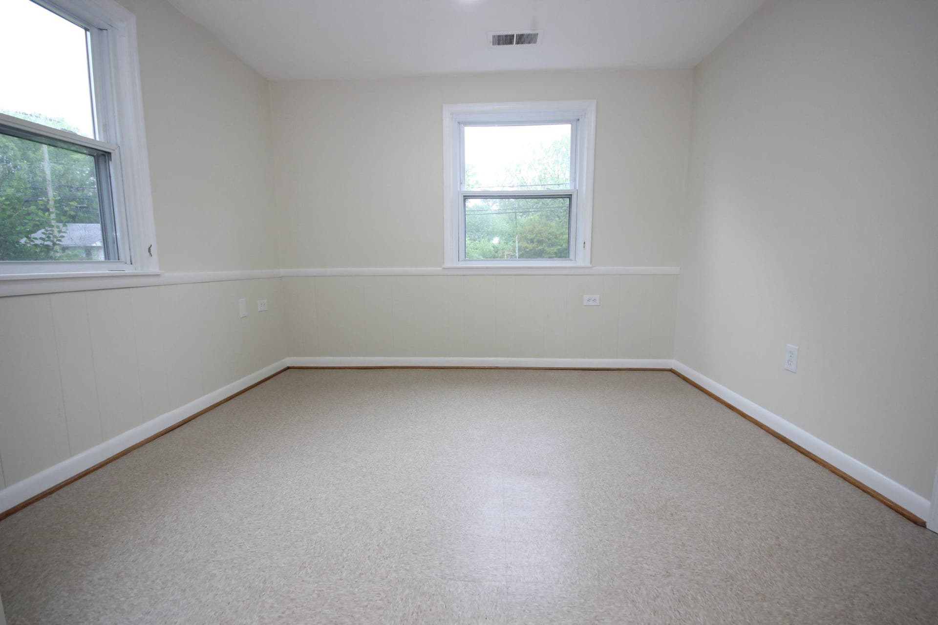 13109 Greenmount Avenue photo 25