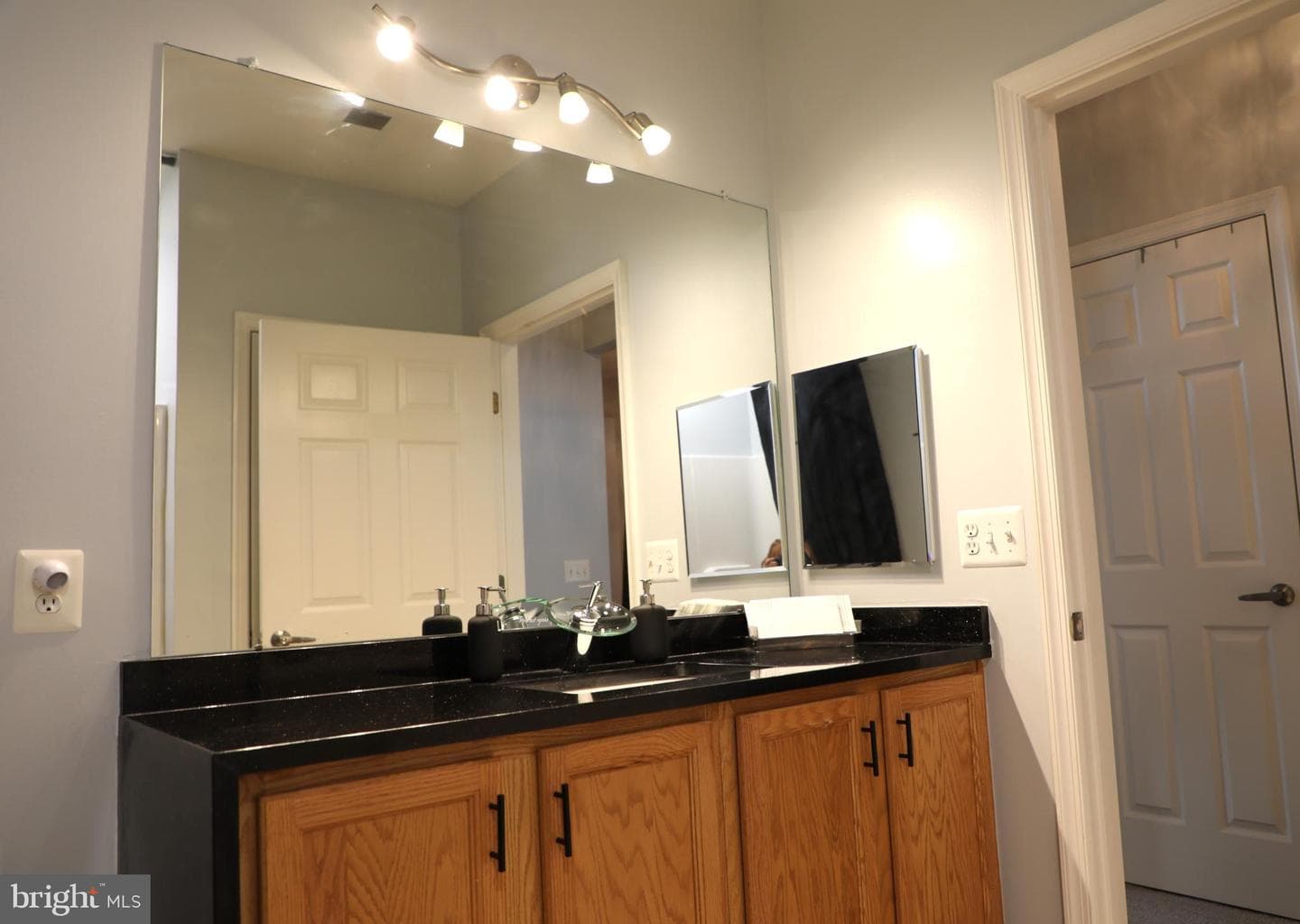 13401 Belle Chasse Blvd # 312 photo 33