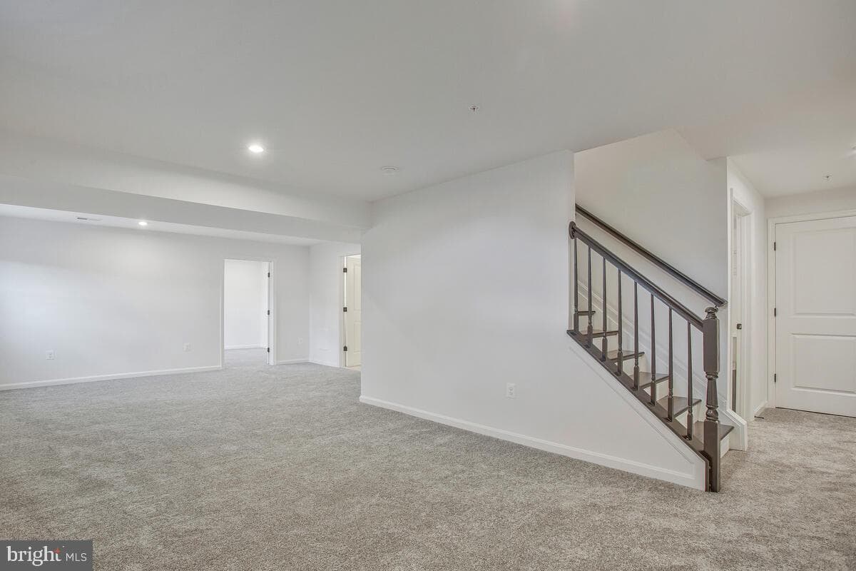 6513 Suitland Road photo 17
