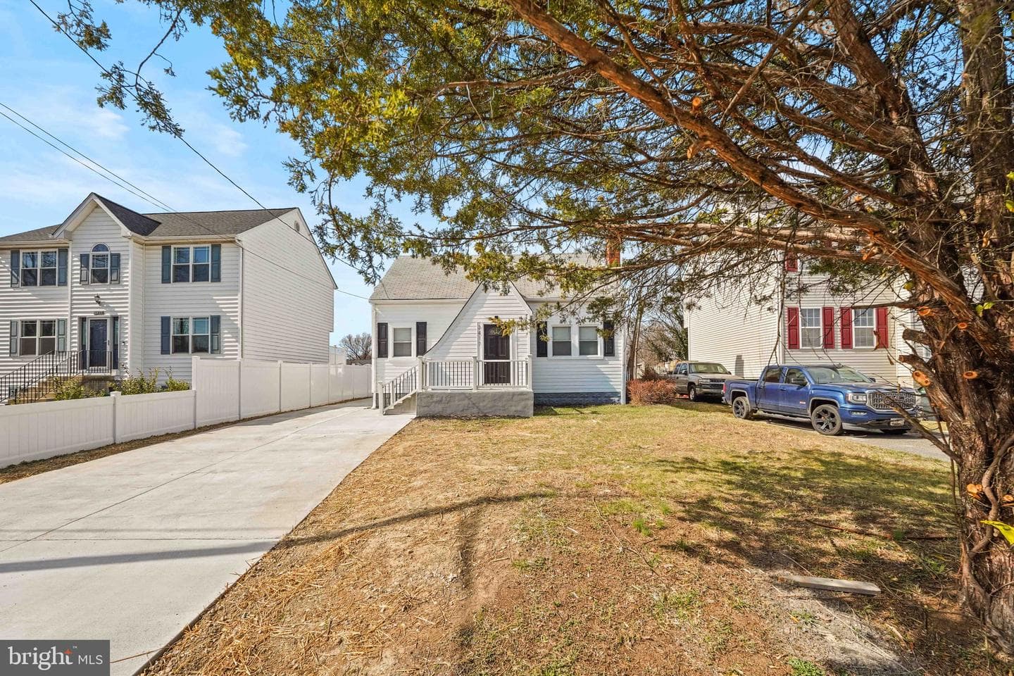 3417 Forestville Place photo 2