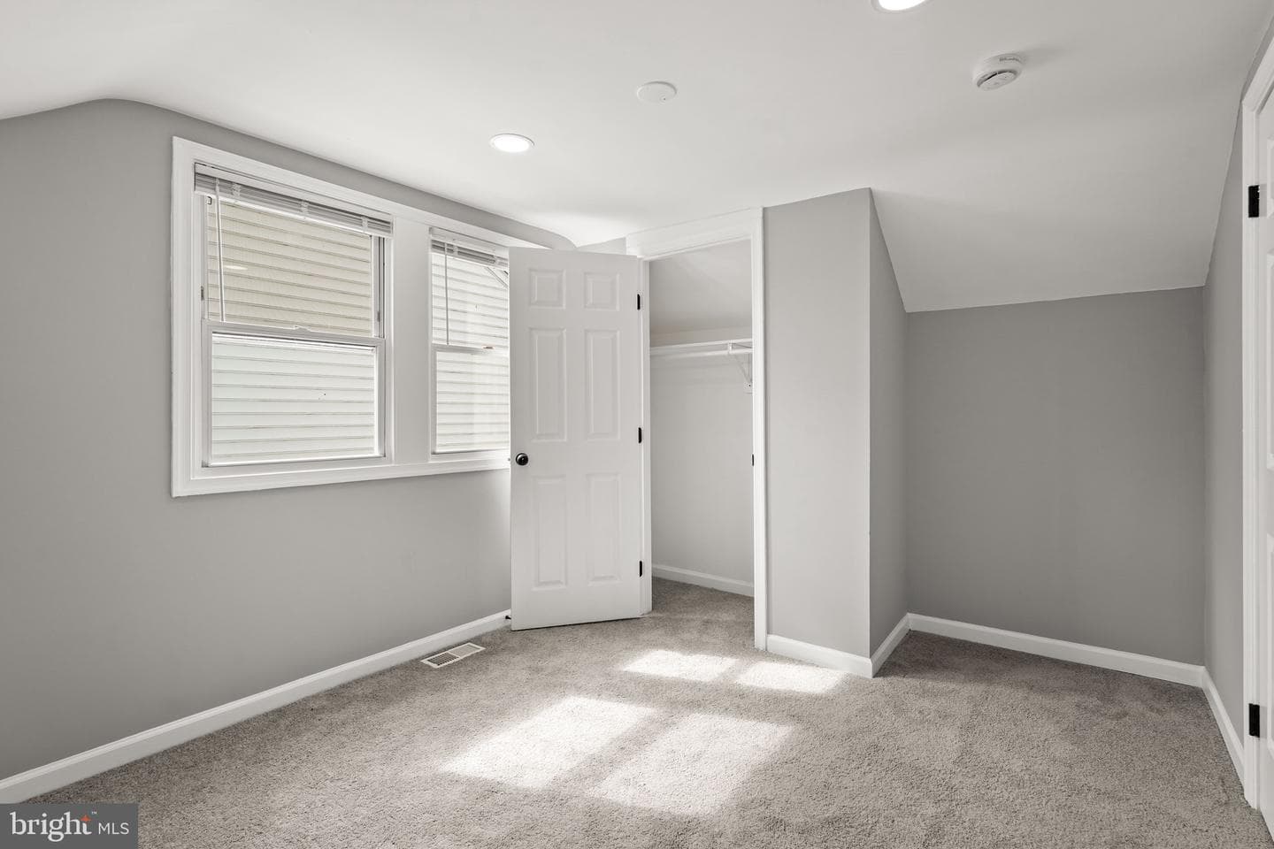 3417 Forestville Place photo 23