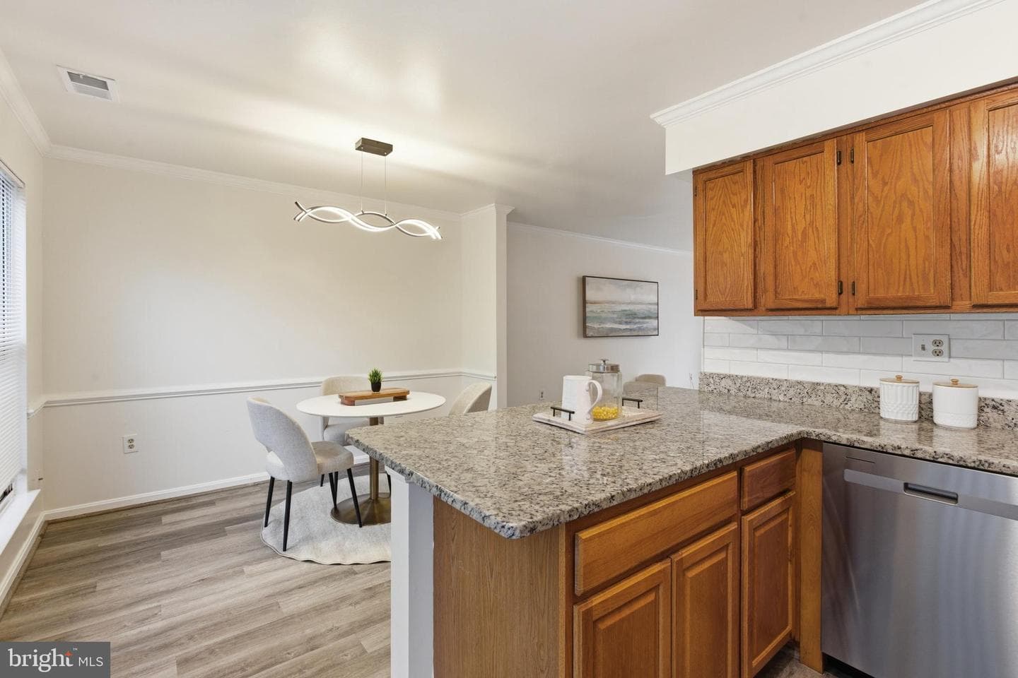 14606 London Lane photo 10