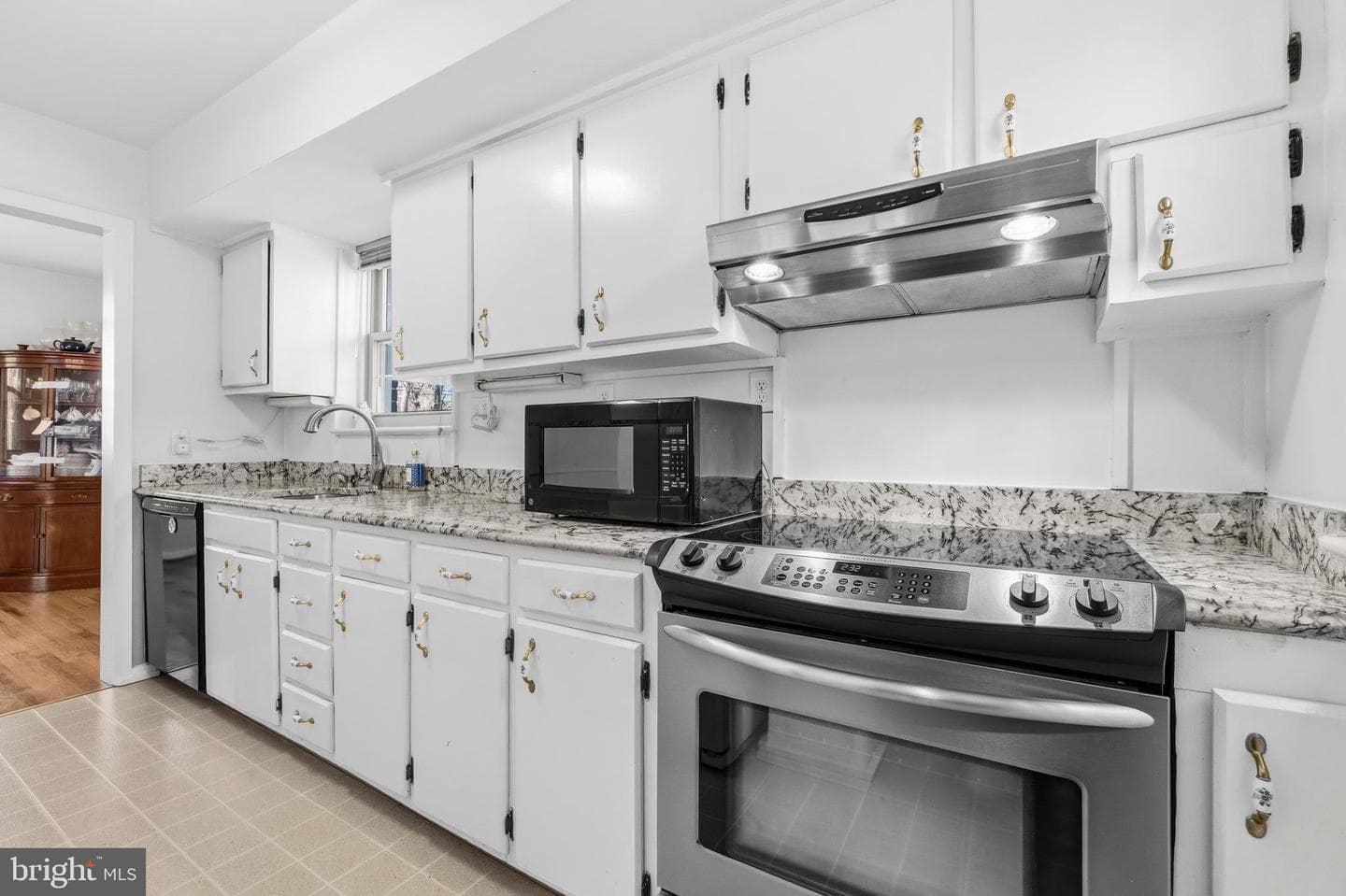 2502 Hughes Road photo 14