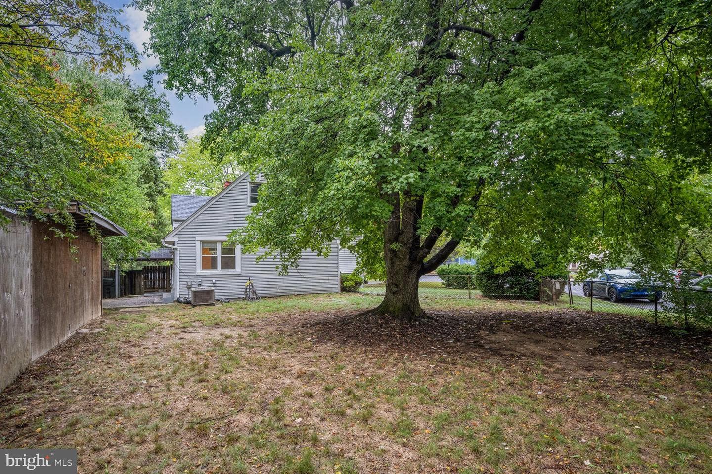 10020 51st Avenue photo 3