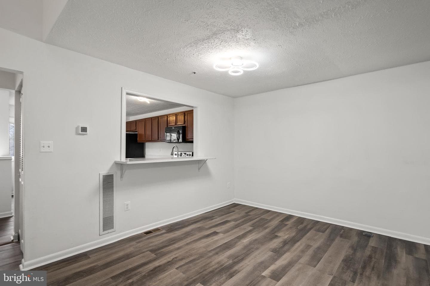 4930 Wealding Way photo 12