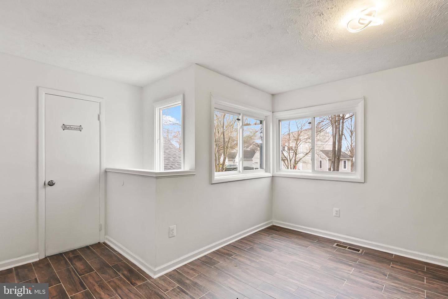 4930 Wealding Way photo 14