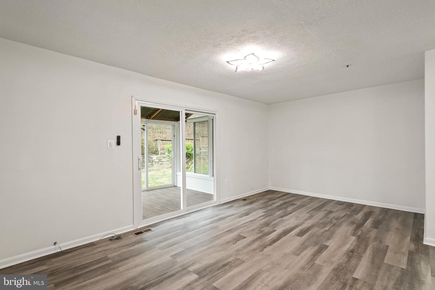 4930 Wealding Way photo 17