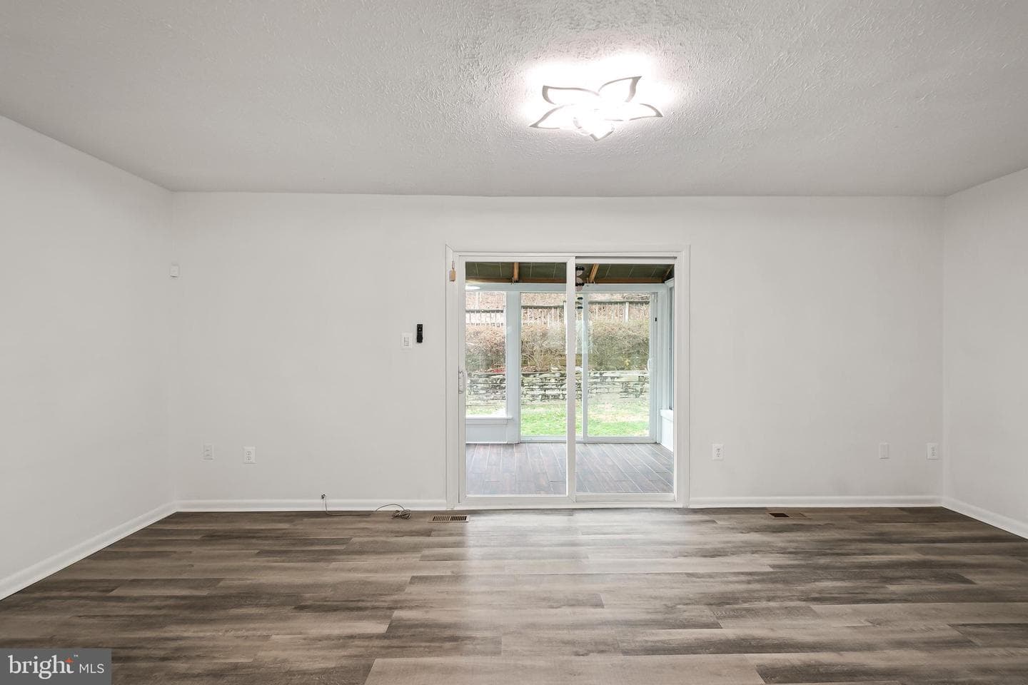 4930 Wealding Way photo 19