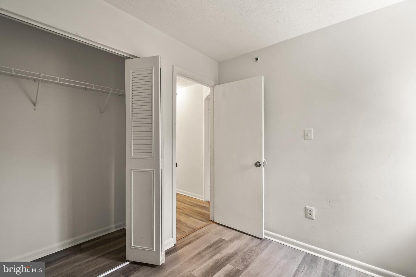4930 Wealding Way photo 25