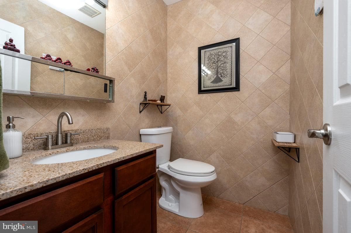 105 Saint Andrews Drive E photo 17