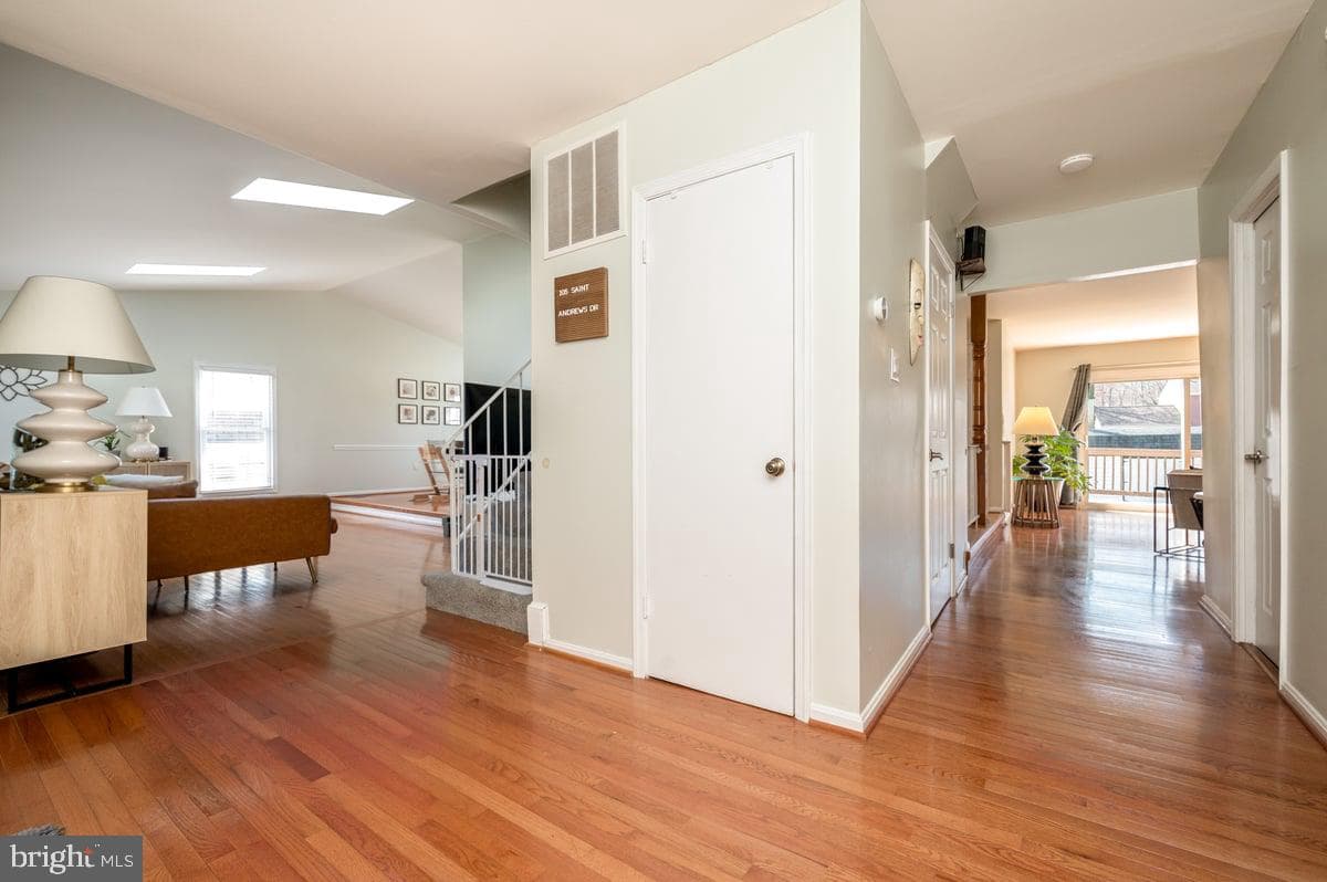 105 Saint Andrews Drive E photo 19