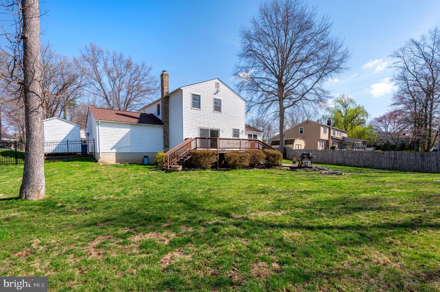 105 Saint Andrews Drive E photo 44