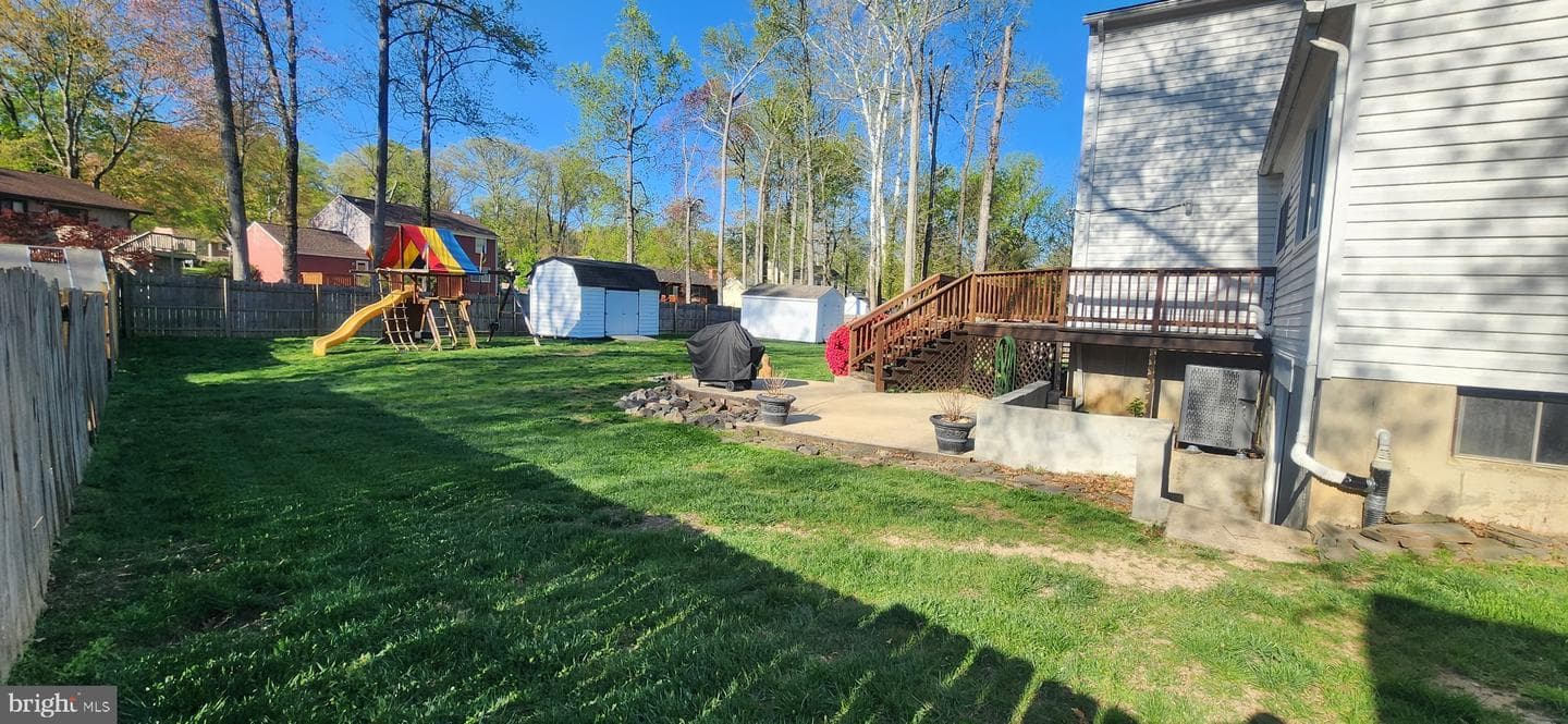 105 Saint Andrews Drive E photo 52