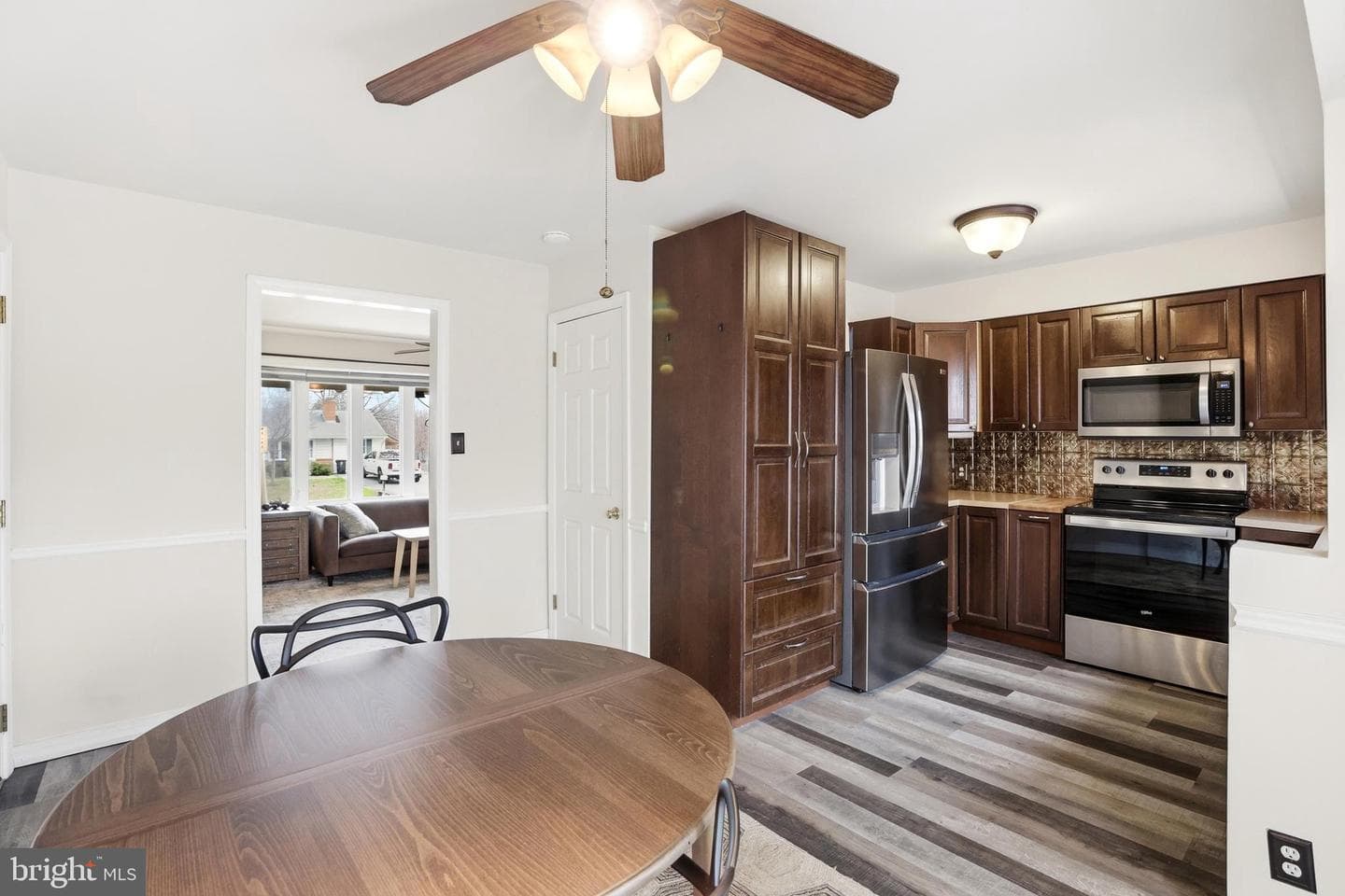 16100 Malcolm Drive photo 10