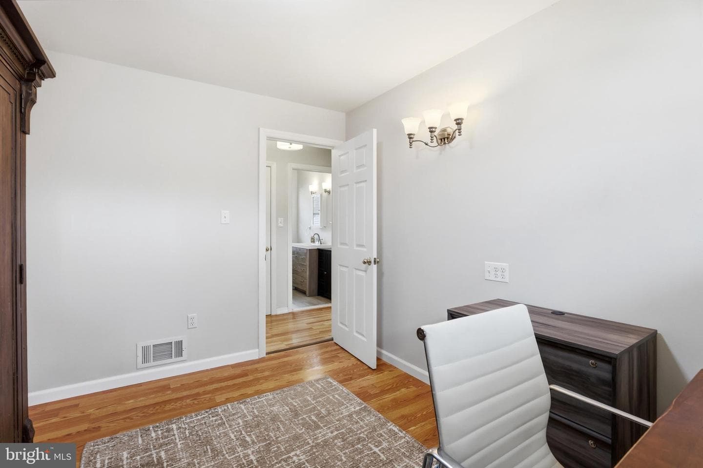 16100 Malcolm Drive photo 16