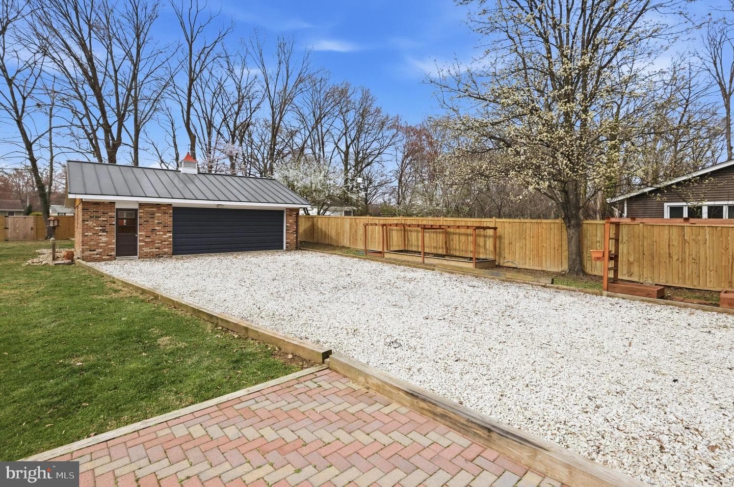 16100 Malcolm Drive photo 39