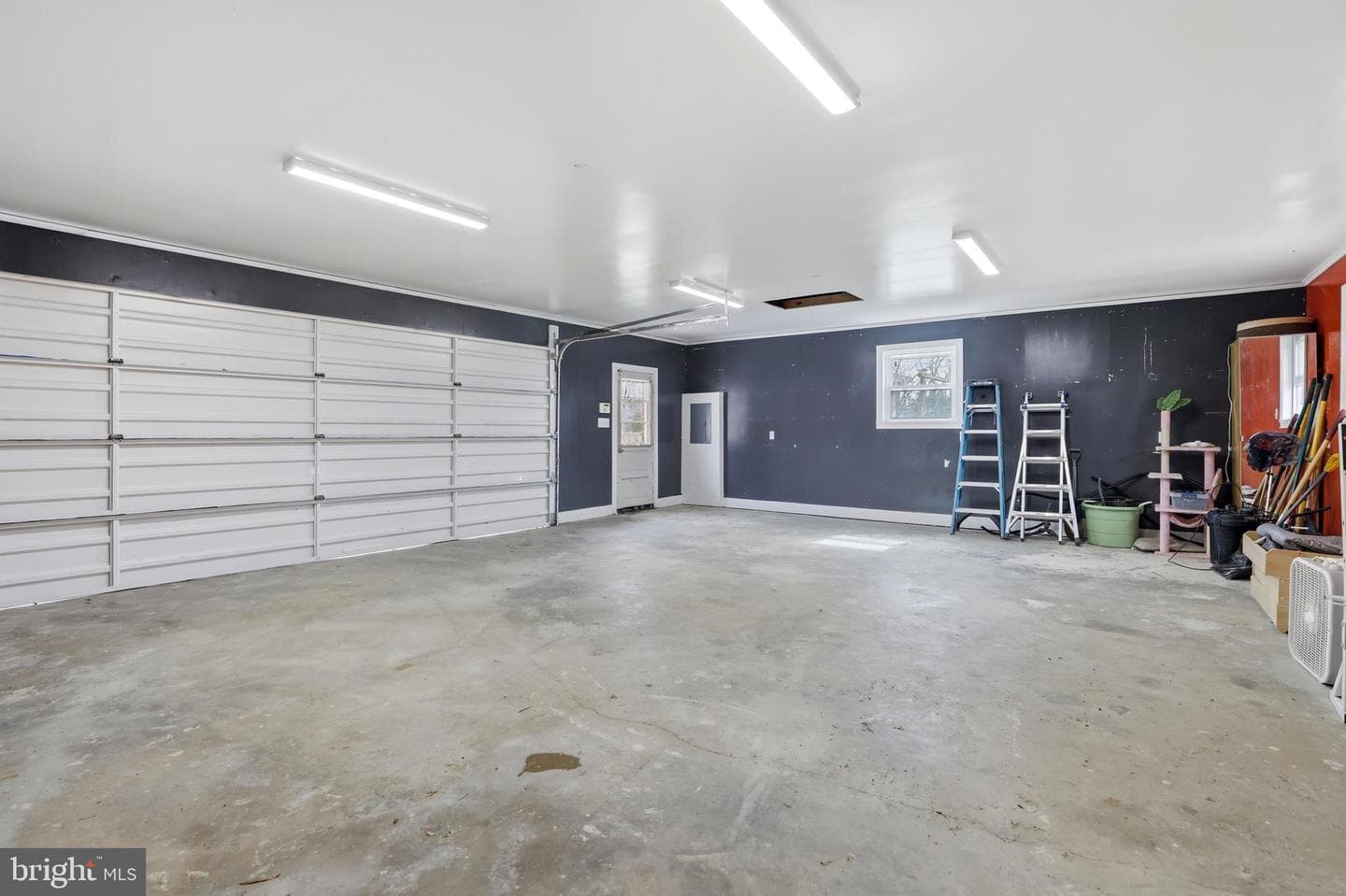 16100 Malcolm Drive photo 42